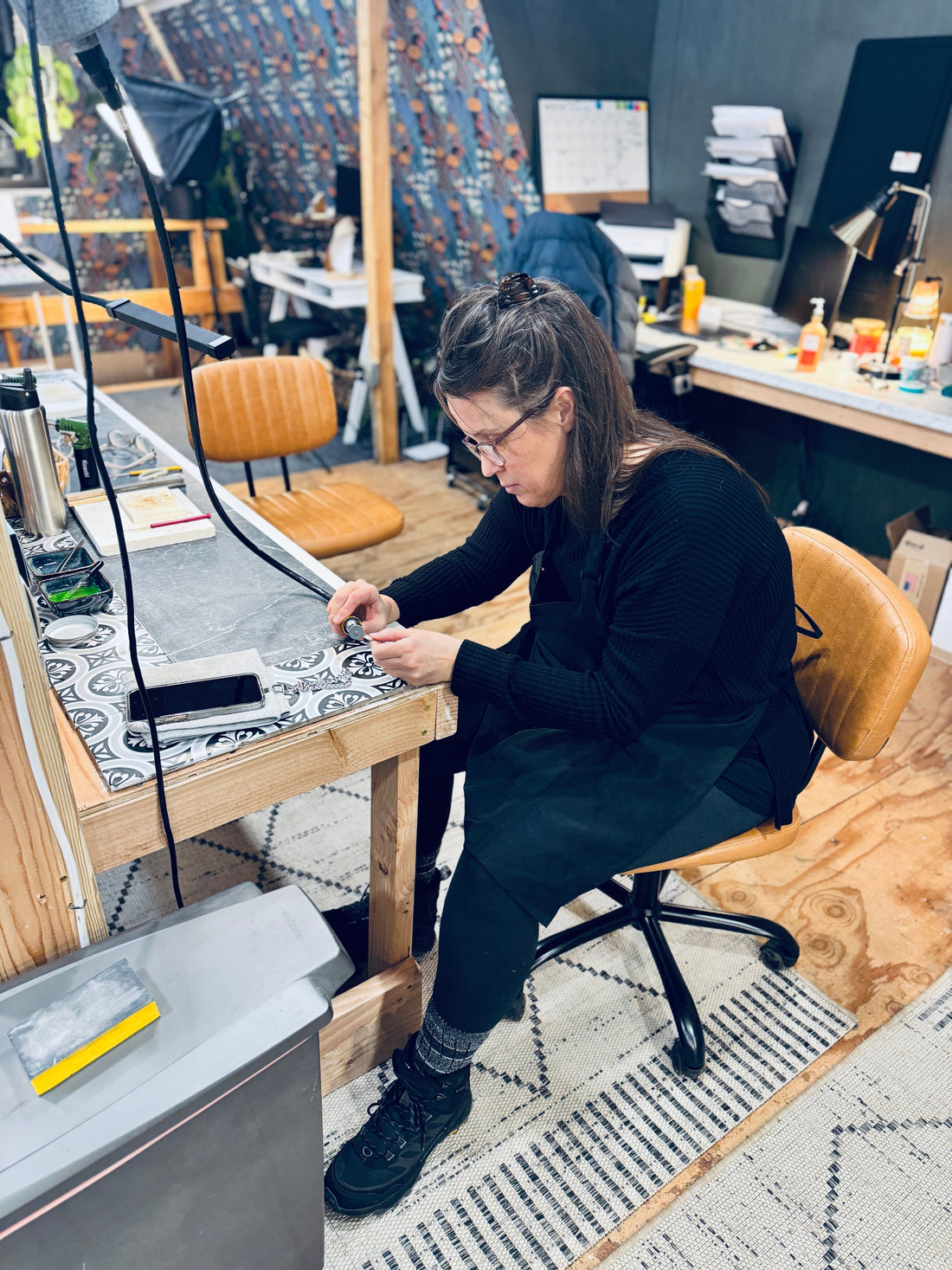 Finding Local Jewelry Classes for Beginners