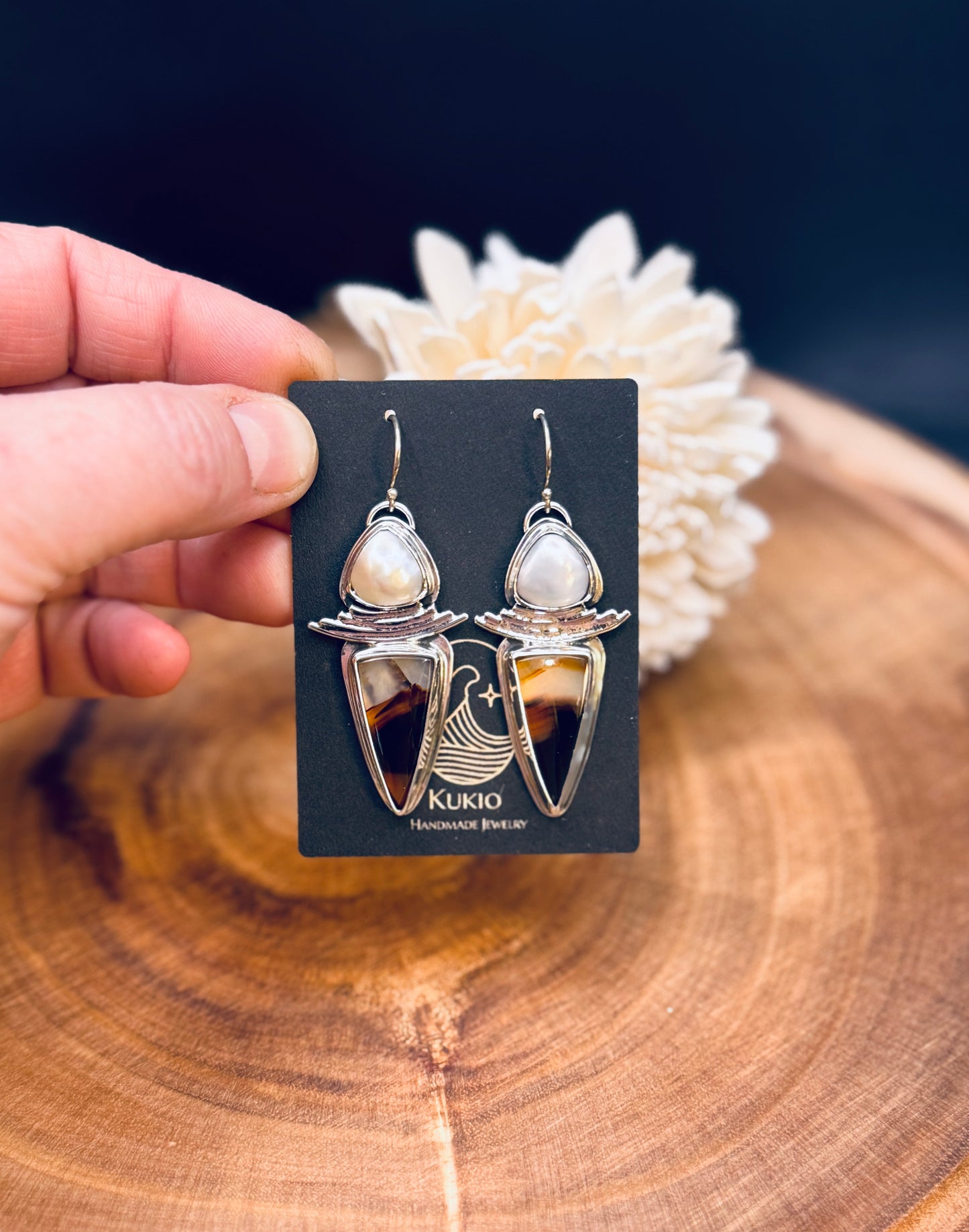 Sterling Silver Montana Agate and Fresh Water Pearl Earrings