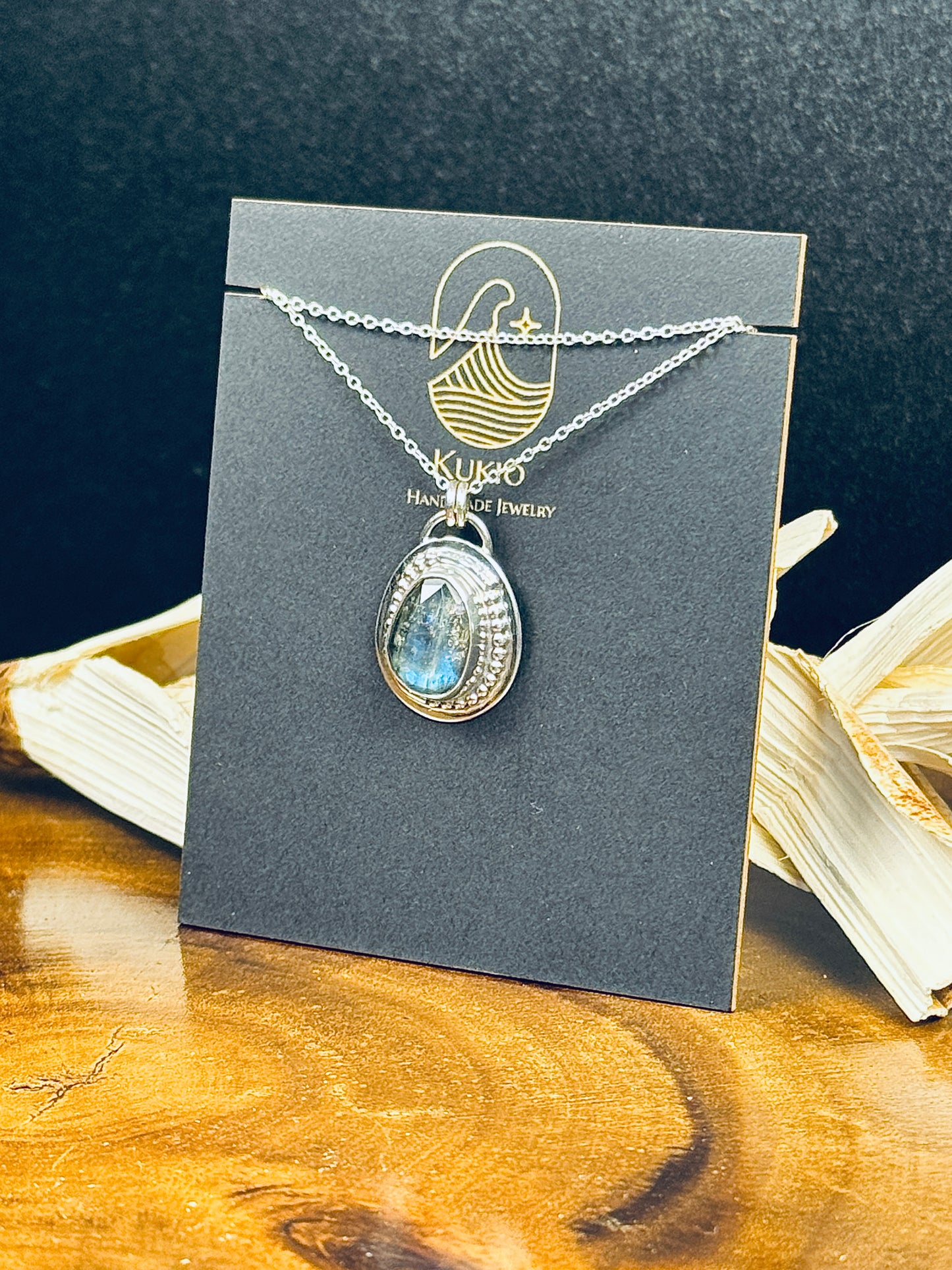 Sterling Silver Blue Flash Labradorite Doublet Pendant