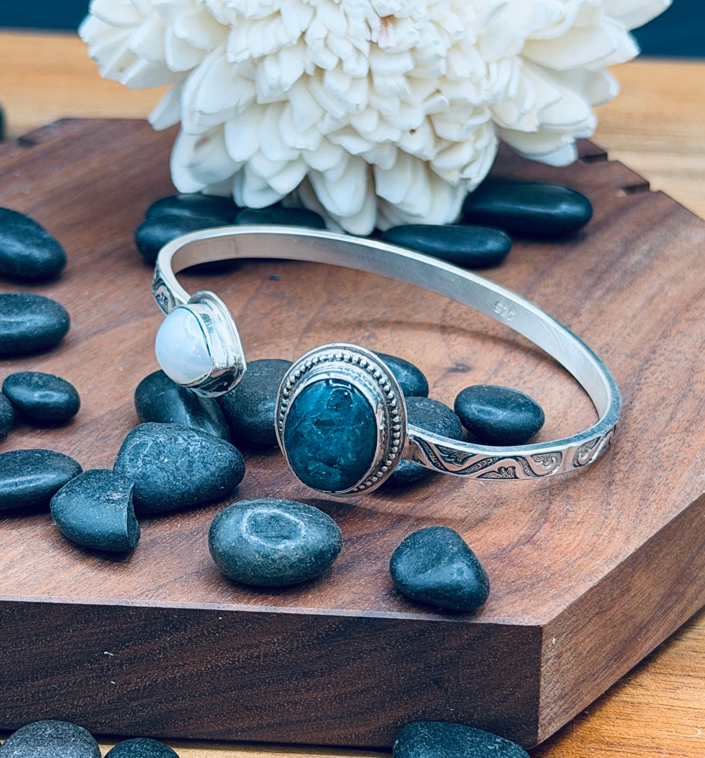 Grandidierite and freshwater Pearl Cuff