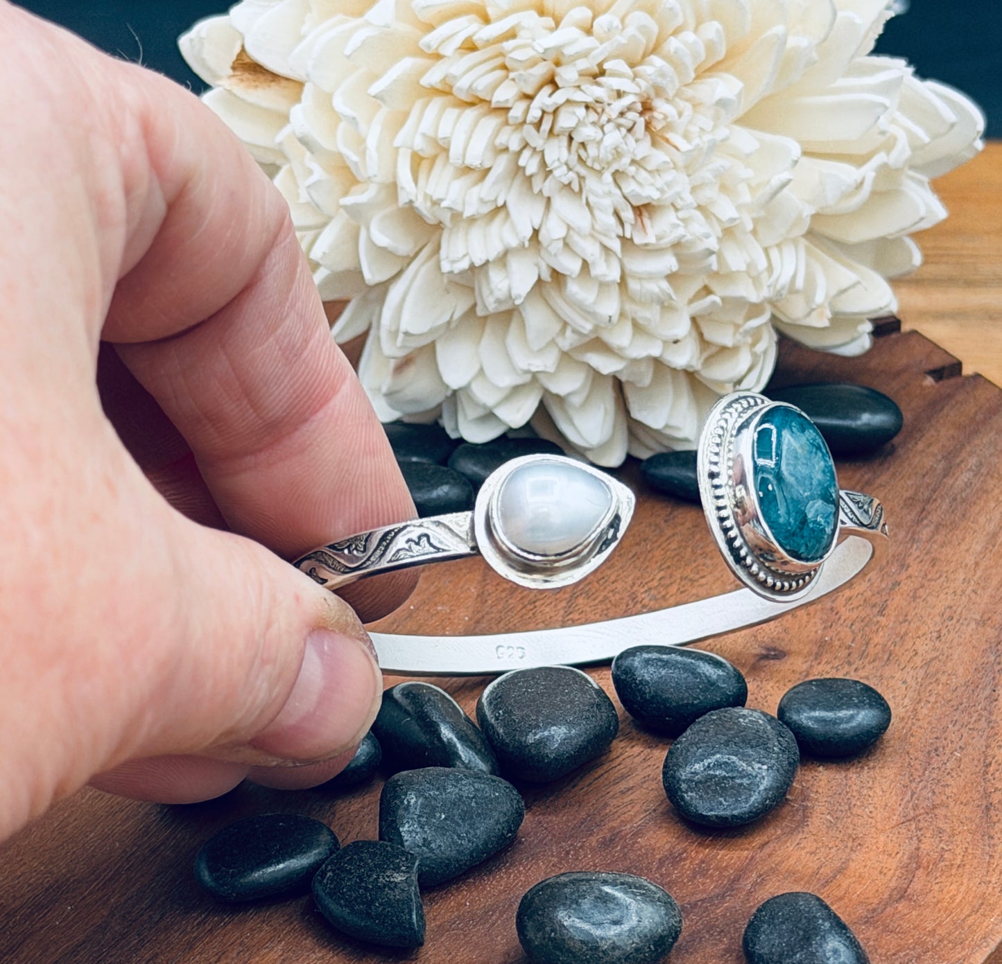 Grandidierite and freshwater Pearl Cuff