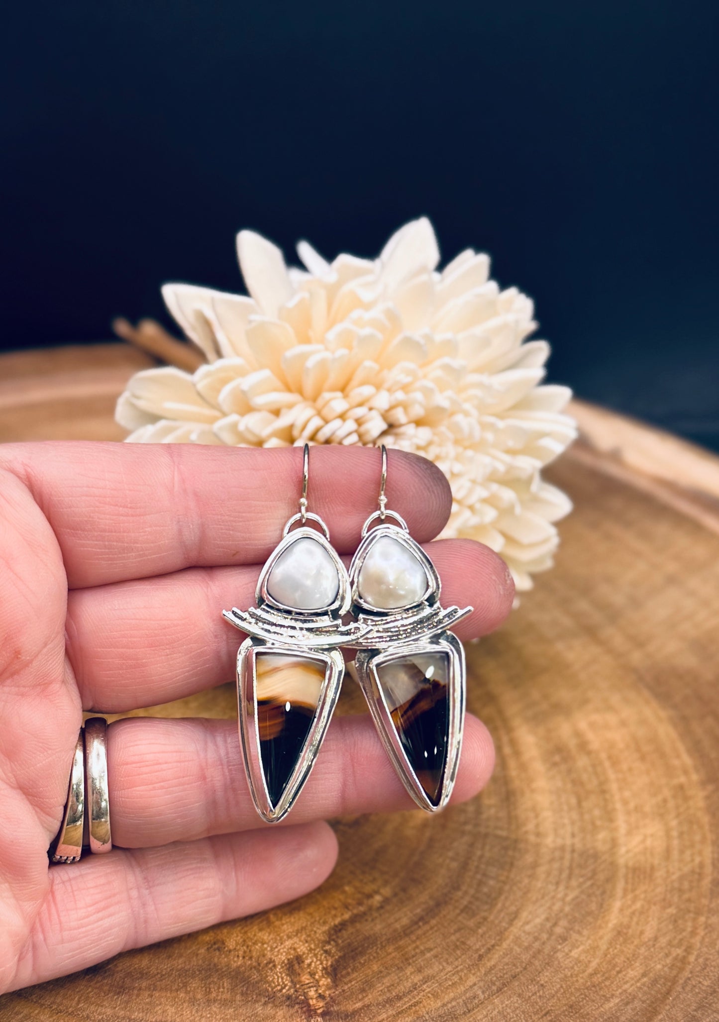 Sterling Silver Montana Agate and Fresh Water Pearl Earrings