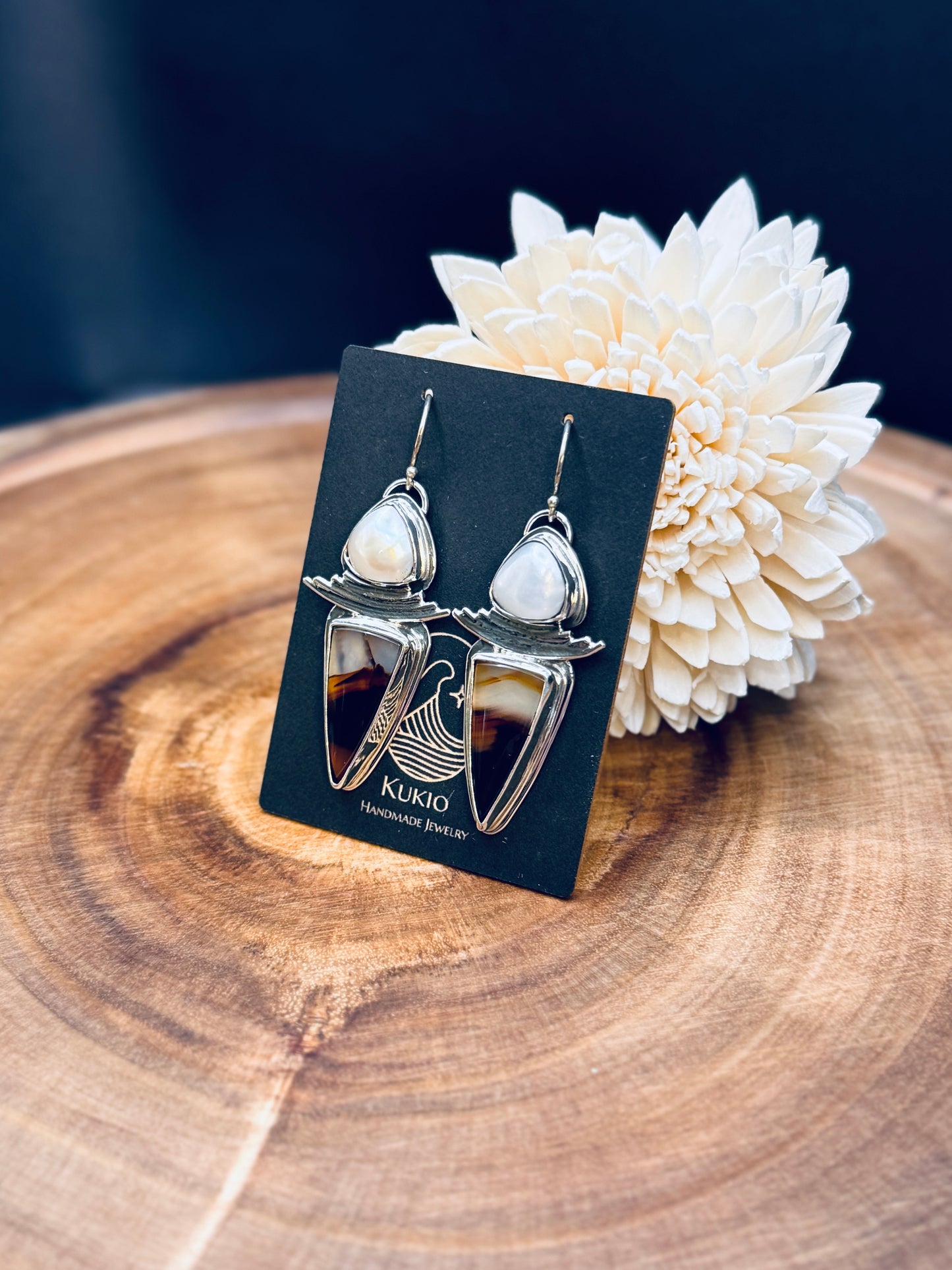 Sterling Silver Montana Agate and Fresh Water Pearl Earrings