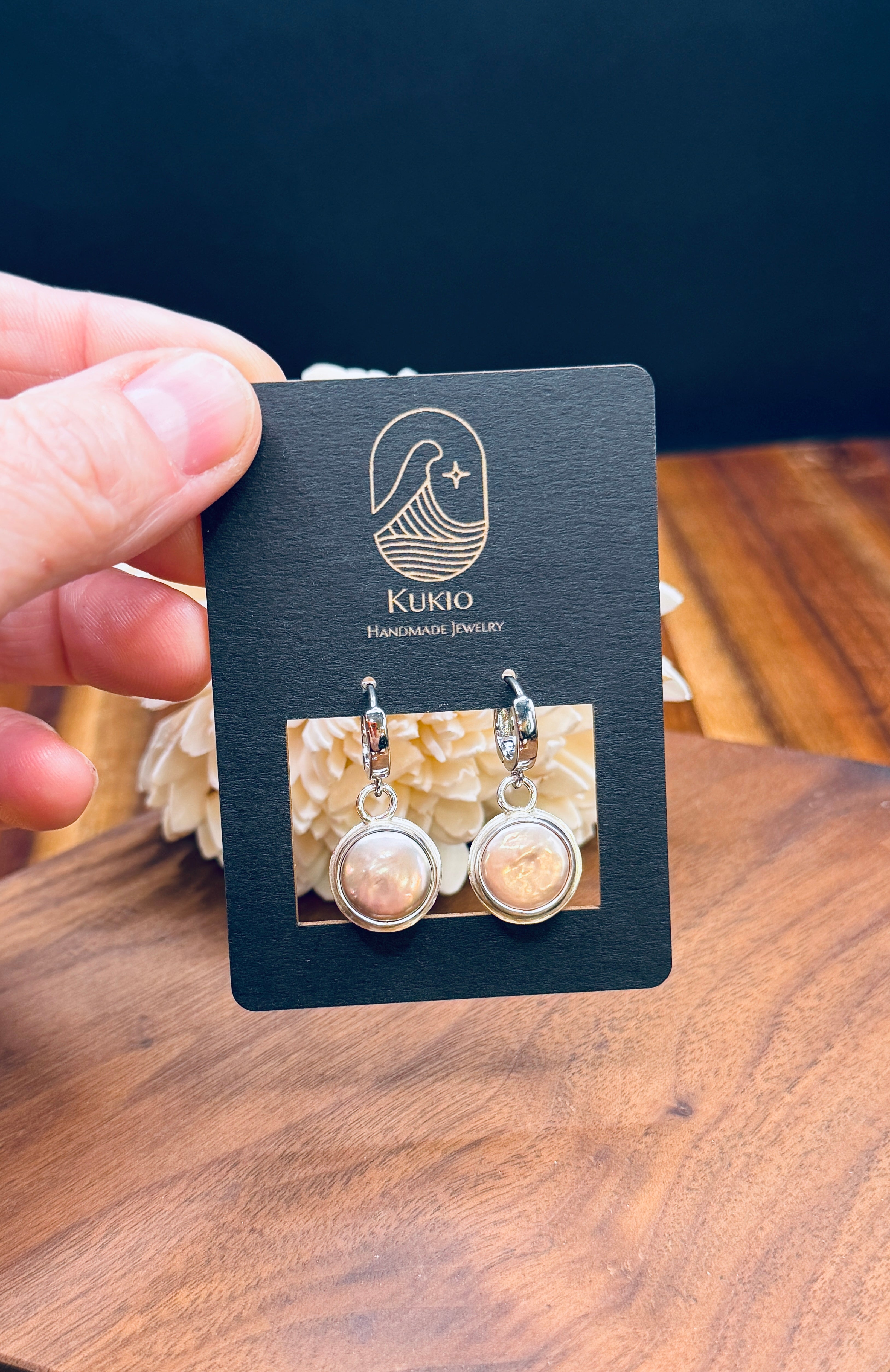 RILY Original Pin Earring Silver 今市隆二 Sterling Silver Pistachio Coin Peal Huggie Earrings – Kukio Jewelry