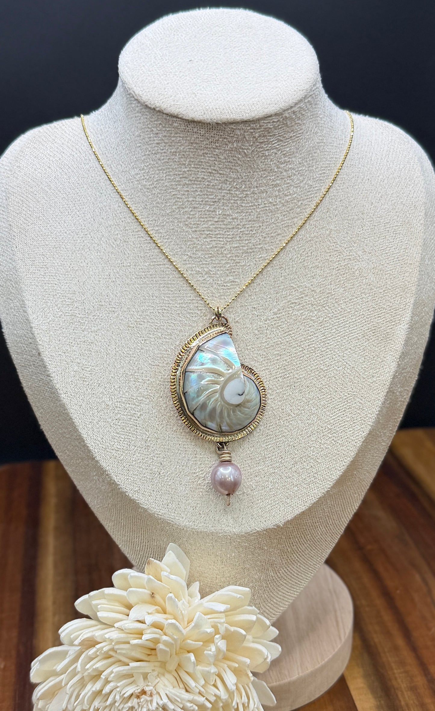 Pearlized Nautilus Shell with Pink Edison Pearl
