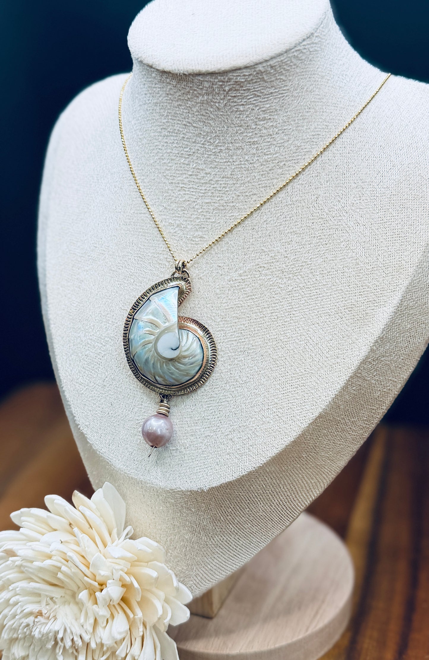 Pearlized Nautilus Shell with Pink Edison Pearl