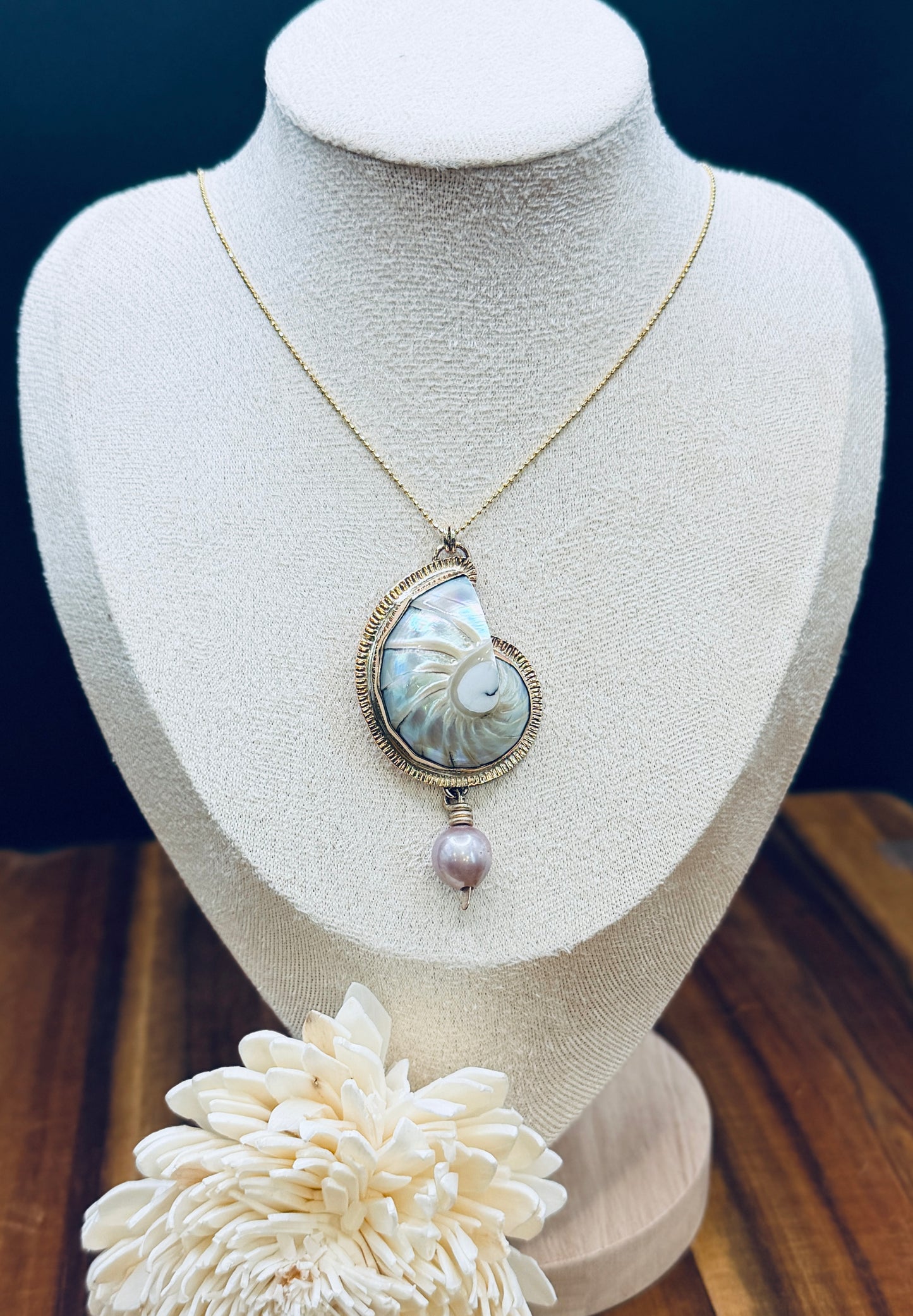 Pearlized Nautilus Shell with Pink Edison Pearl