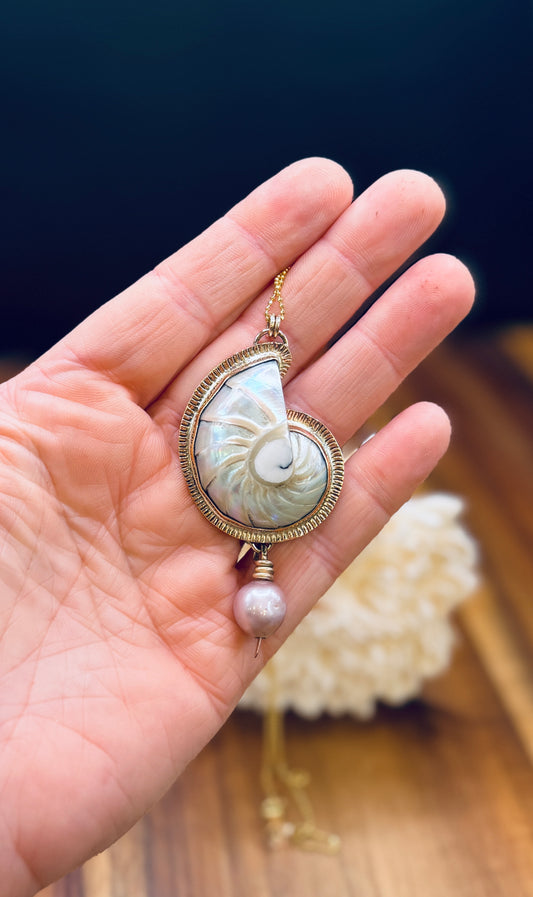 Pearlized Nautilus Shell with Pink Edison Pearl