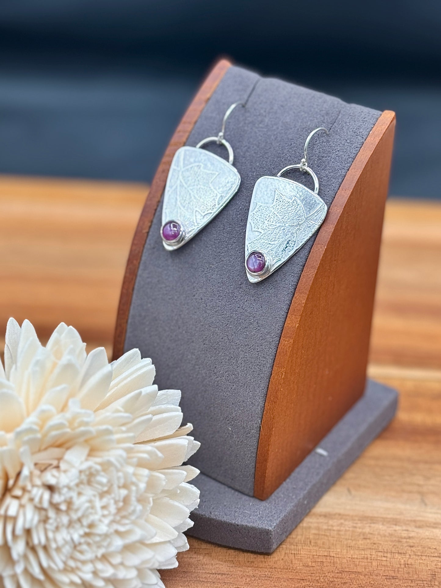 Sterling Silver Patterned Silky Sapphire Earrings